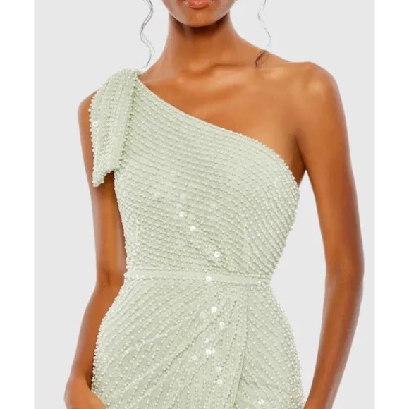 NWT Mac Duggal Pearl Embellished Soft Tie One Shoulder Gown - size 2 - Picture 3 of 9